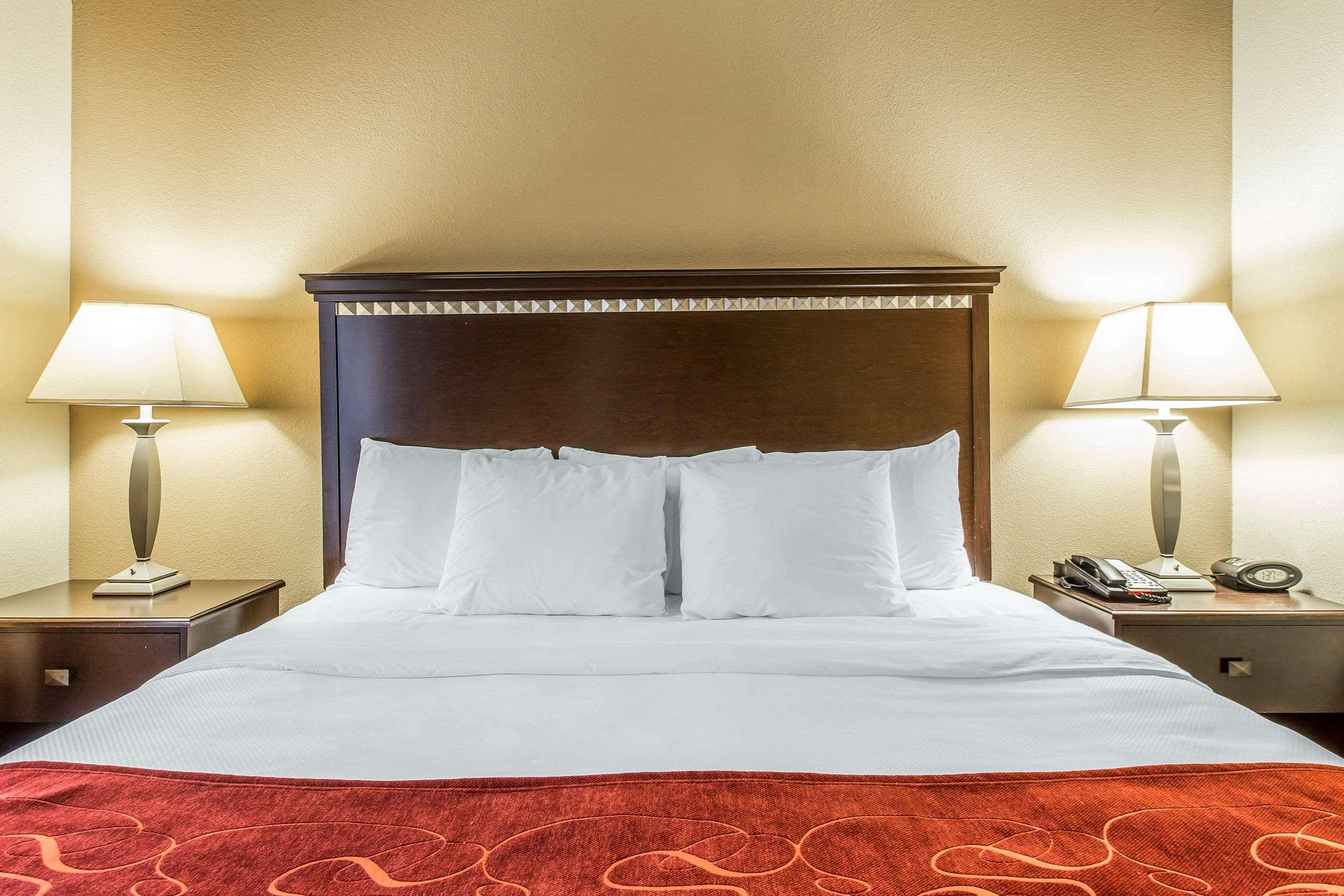 คอมฟอร์ต สวีท คิงส์ เบย์ นาวาล เบส แอเรีย Hotel คิงส์แลนด์ ภายนอก รูปภาพ
