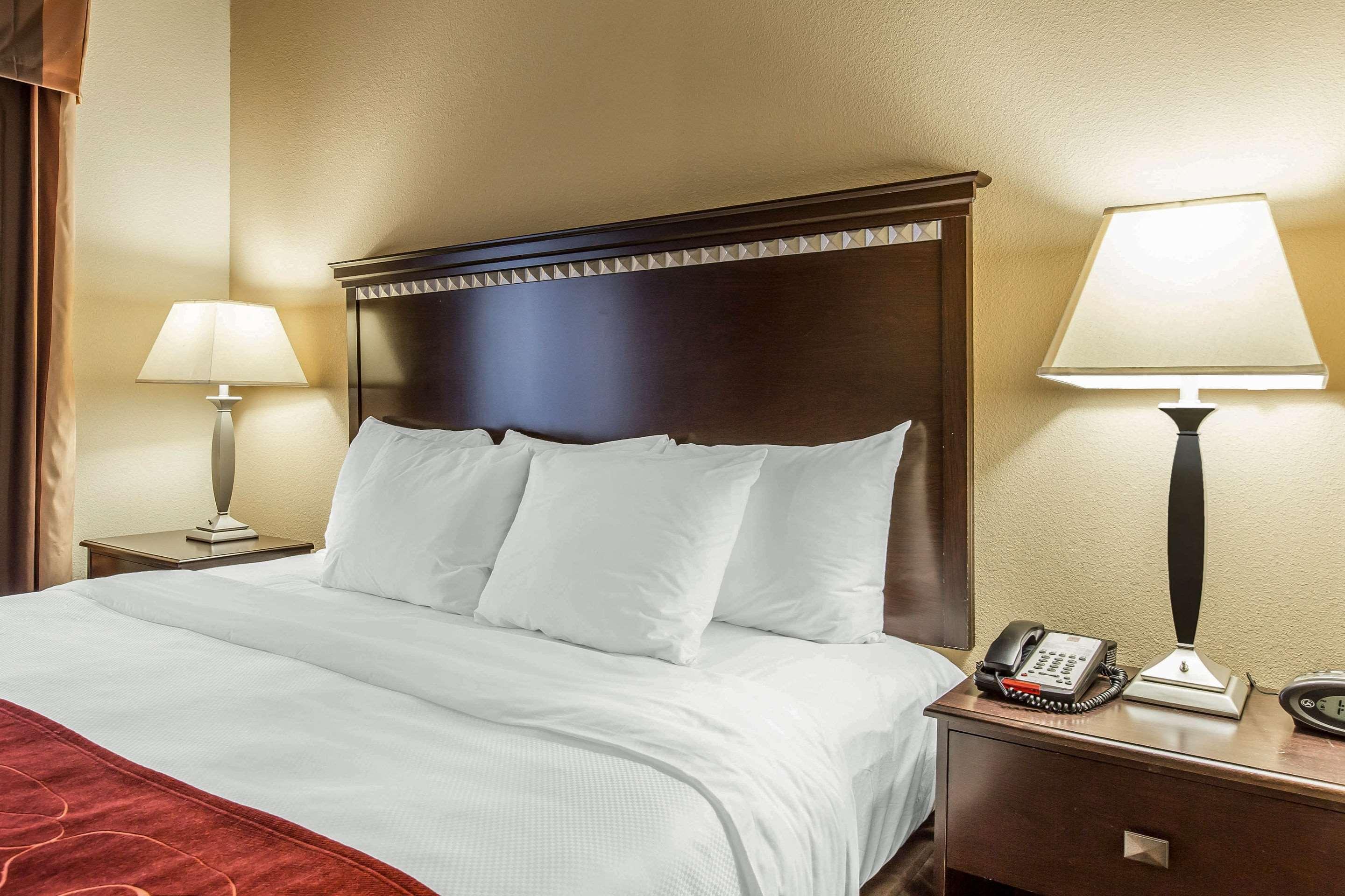 คอมฟอร์ต สวีท คิงส์ เบย์ นาวาล เบส แอเรีย Hotel คิงส์แลนด์ ภายนอก รูปภาพ