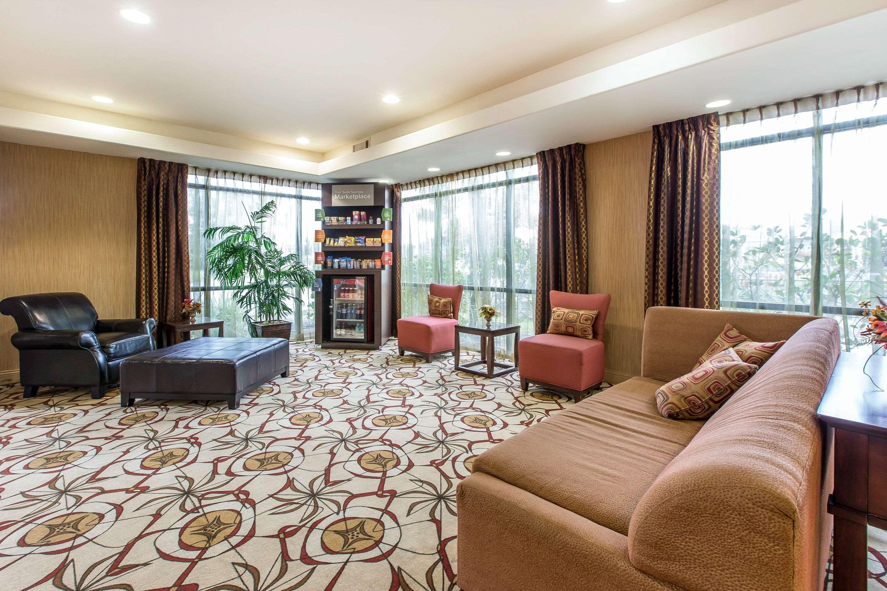 คอมฟอร์ต สวีท คิงส์ เบย์ นาวาล เบส แอเรีย Hotel คิงส์แลนด์ ภายนอก รูปภาพ