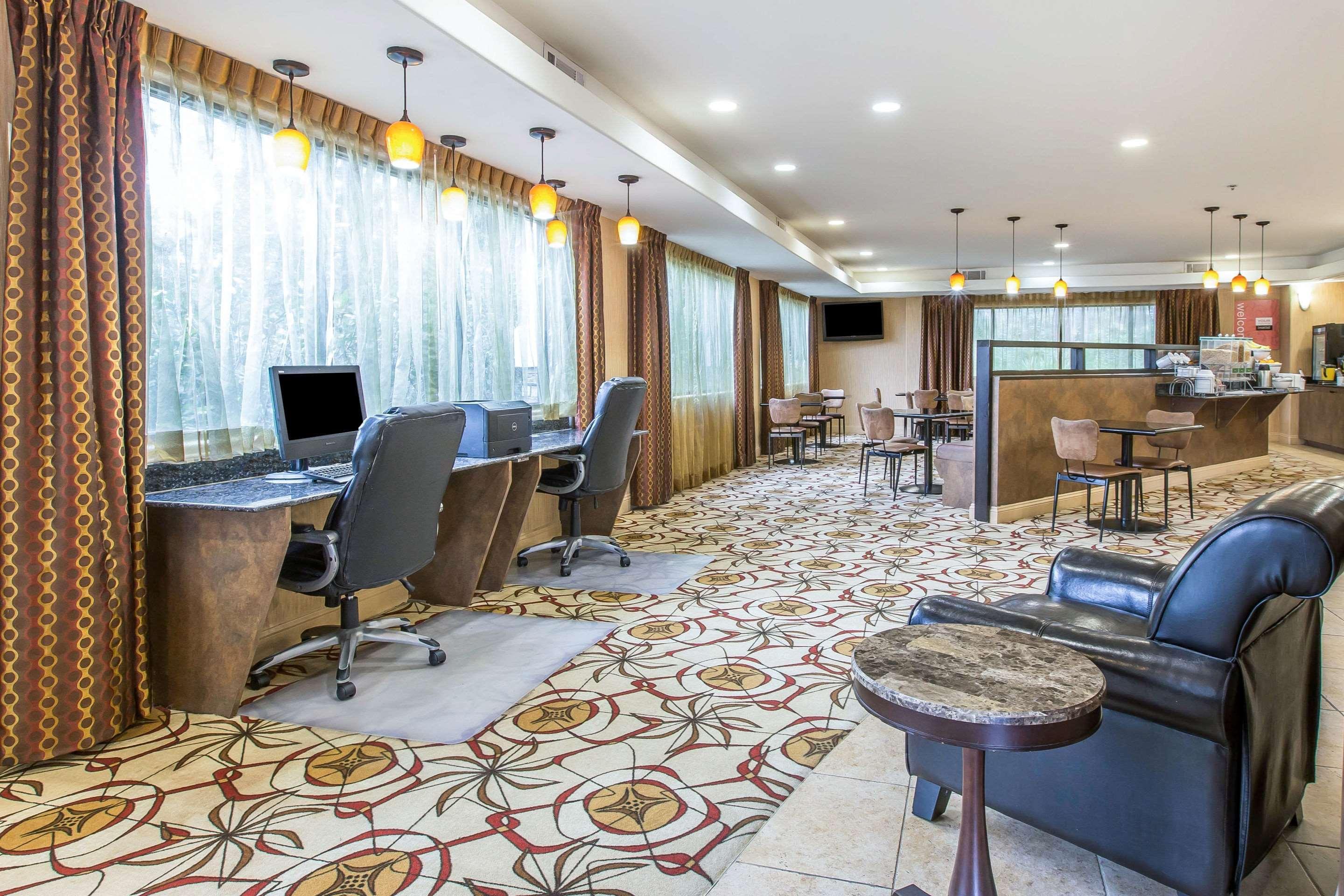 คอมฟอร์ต สวีท คิงส์ เบย์ นาวาล เบส แอเรีย Hotel คิงส์แลนด์ ภายนอก รูปภาพ
